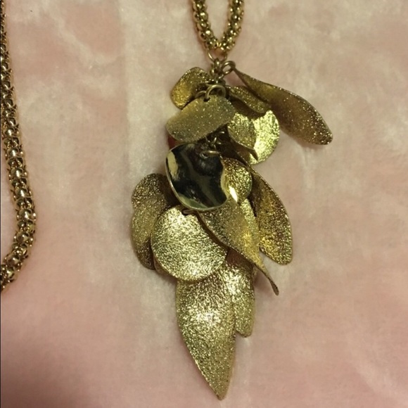 Gold tone Necklace - Picture 1 of 6